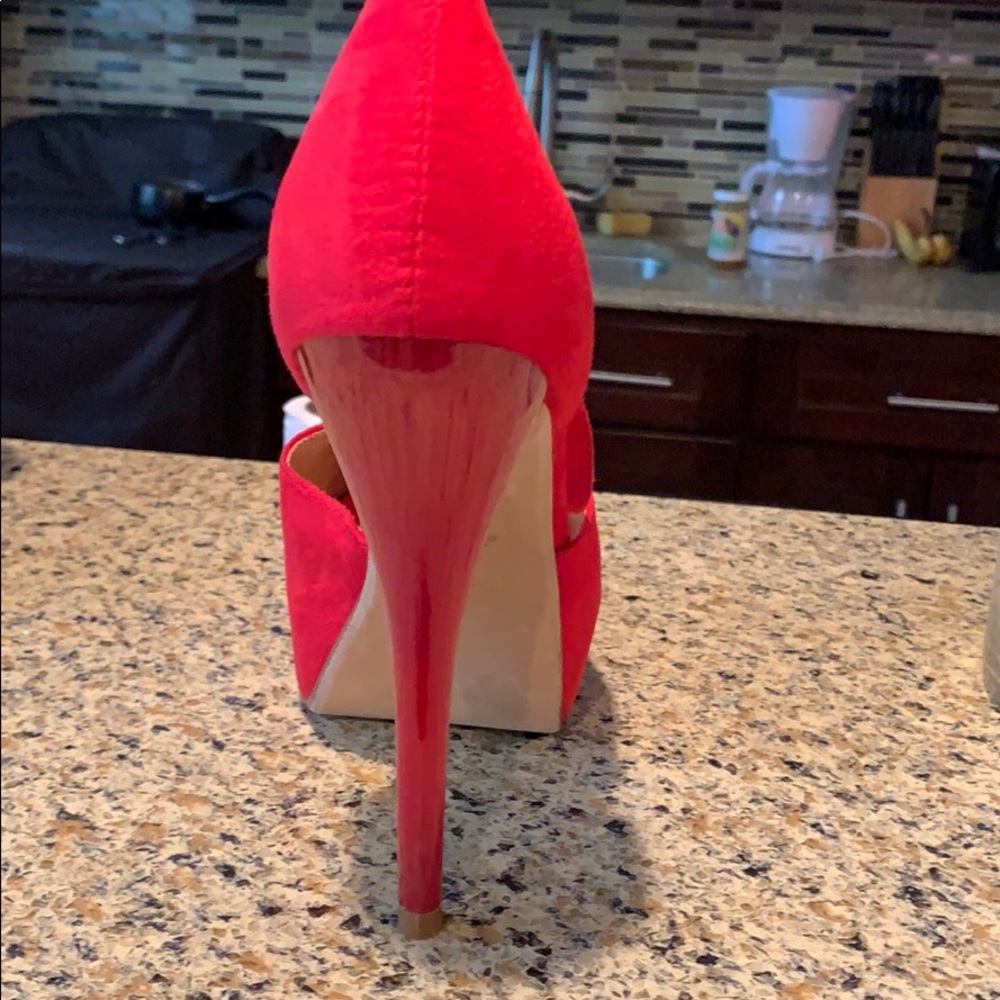 Red peep toe - Picture 2 of 2